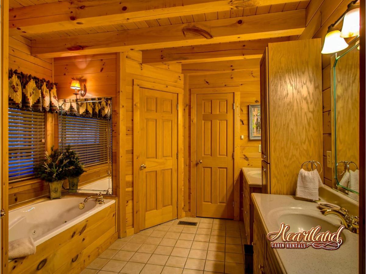 Bear Hug Villa Gatlinburg Eksteriør bilde